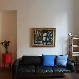 Goldoni77 - 3mins From Dateo Station , Milan Italy