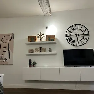 Leon Rosso Flat , Florence Italy